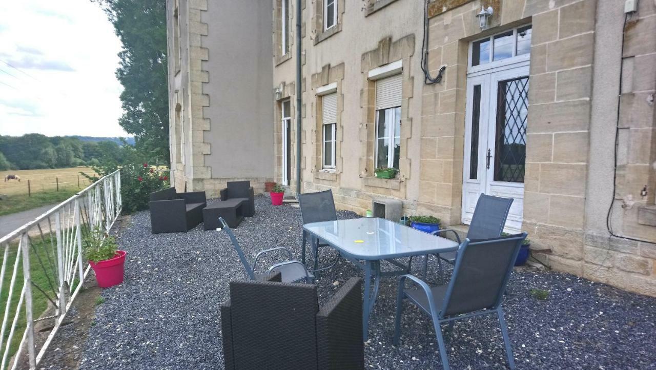 Hotel Jad Ranch Raucourt-et-Flaba Exterior foto